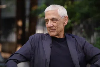 Винод Хосла към Gen Z: Не професията, а новите знания ще ви спасят в ерата на AI