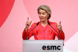 За разлика от първия мандат, когато еврокомисари като Франс Тимерманс остро критикуваха решенията ѝ, днес те са заменени с по-нископоставени съюзници, държани в неведение за ключови решения – най-вече за новия бюджет на ЕС