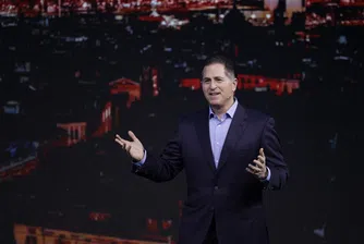 AI сървърите на Dell се захранват с чипове на Nvidia, след което се продават на клиенти като доставчика на облачни услуги CoreWeave и xAI на Илон Мъск. Акциите на компанията скочиха с над 3%, след като повиши прогнозата си за приходите и ръст на печалбата