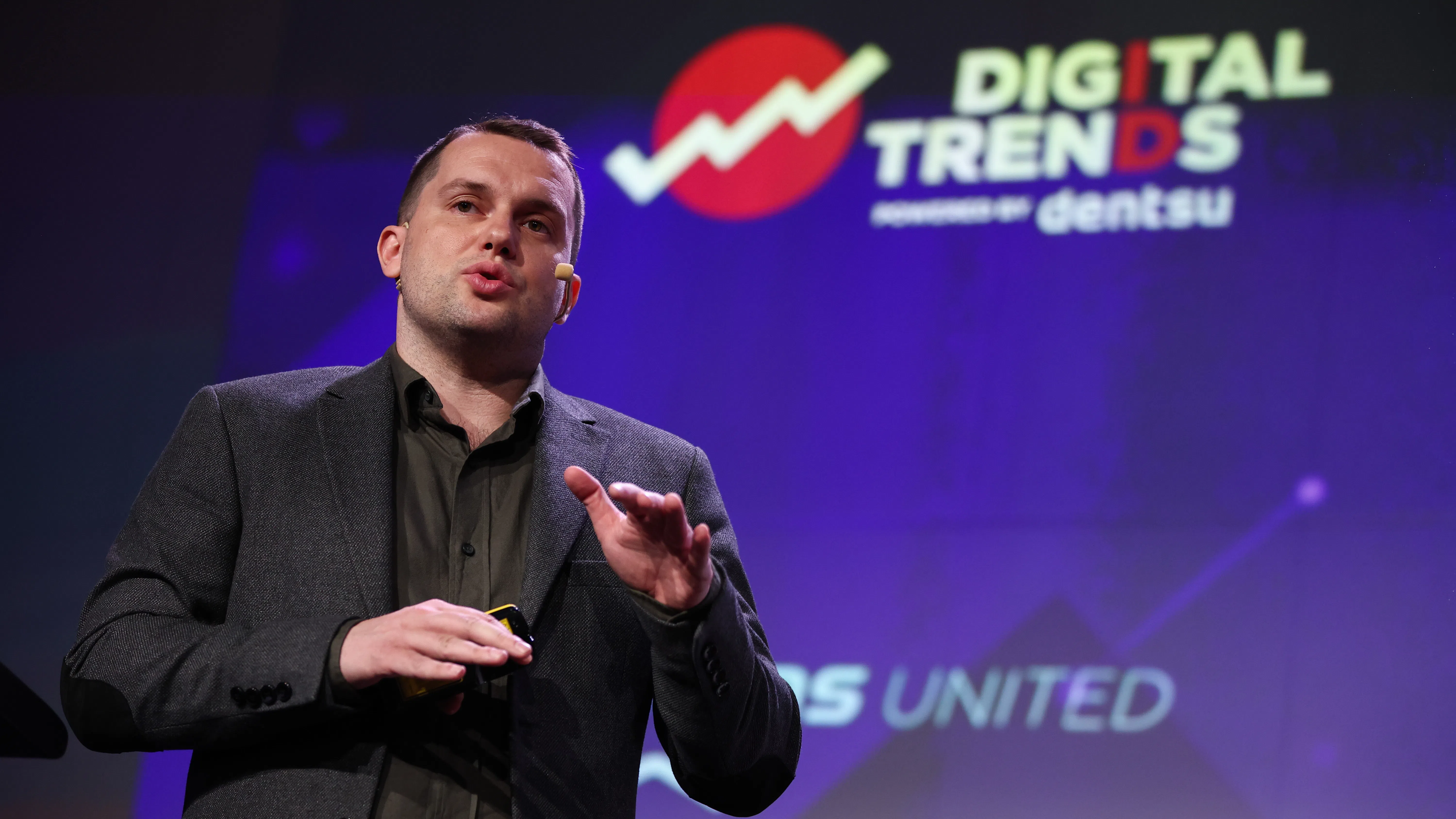 „Златната топка“ в ерата на AI: Историята на българското участие в най-престижната футболна награда