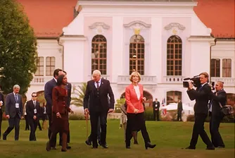 Световни лидери са атакувани от зомбита в един неочаквано добър сюжет с политически нюанс