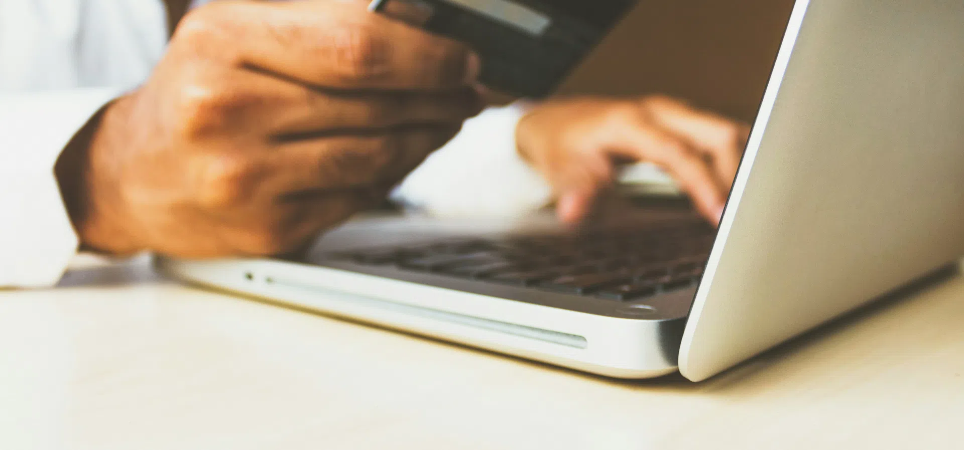 Залозите в криптоплатформата Polymarket че президентът на Венецуела Николас Мадуро