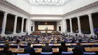 Окончателно: Минималната заплата остава 620 евро, поемаме нов държавен дълг до 10,1 млрд. евро за 2026 г.
