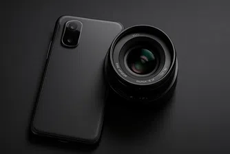 Производителите експериментират с външни камери и сменяеми обективи, за да заобиколят ограниченията на компактните устройства
