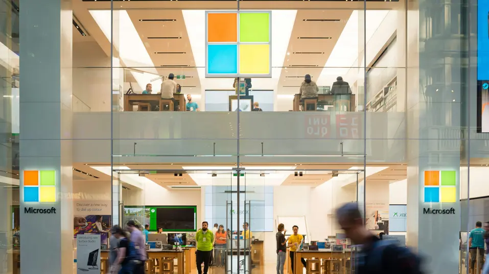 Microsoft съкращава 4 800 работни места заради експанзията на AI