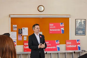 Виртуален депутат: Британски политик създаде AI клонинг на себе си