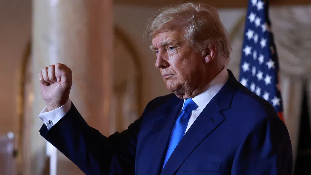 Година по-късно: Икономическият гняв, който върна Тръмп в Белия дом, се превръща в залог за властта му