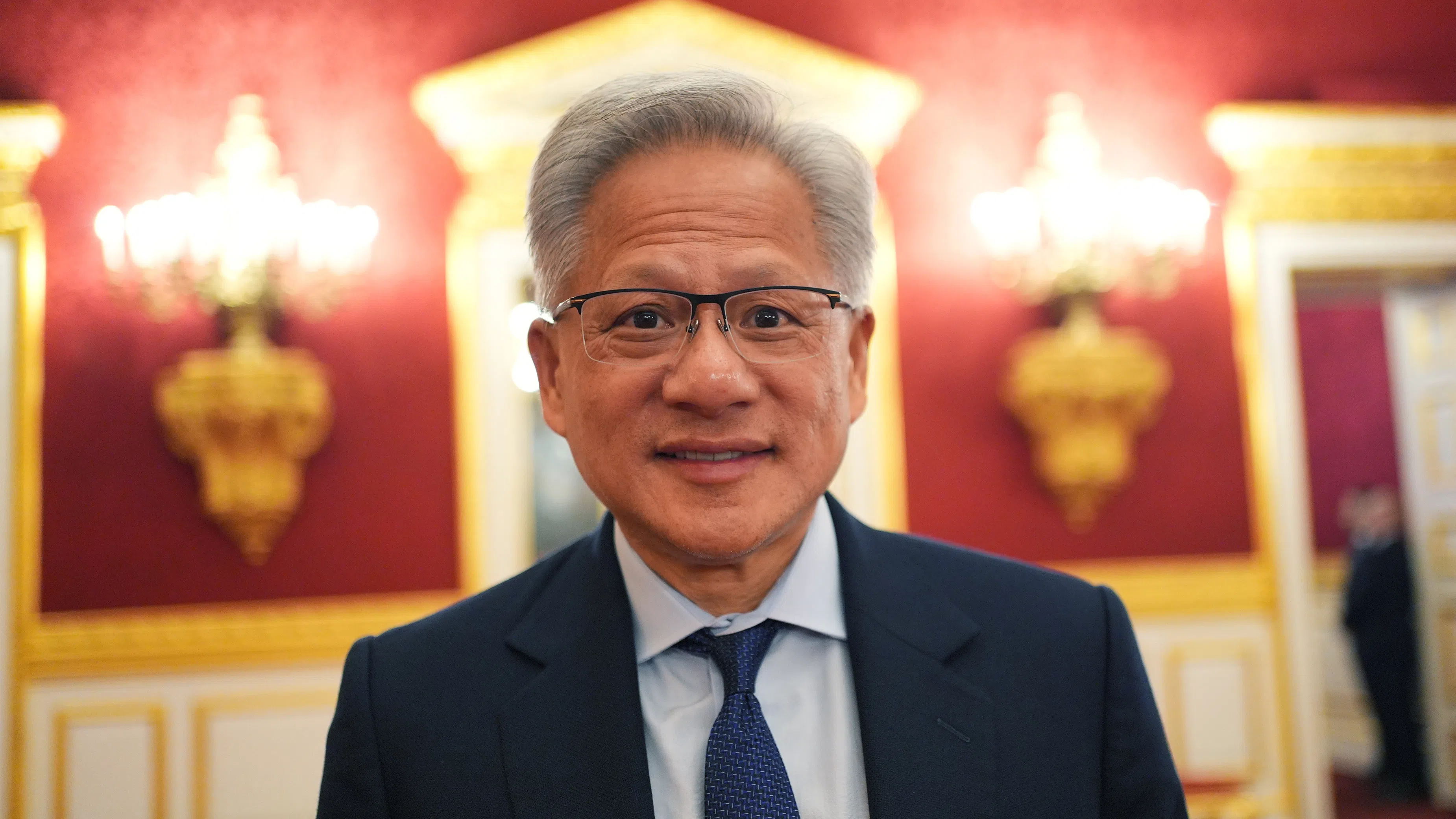 Дженсън Хуанг е убеден, че Китай ще победи САЩ в AI надпреварата