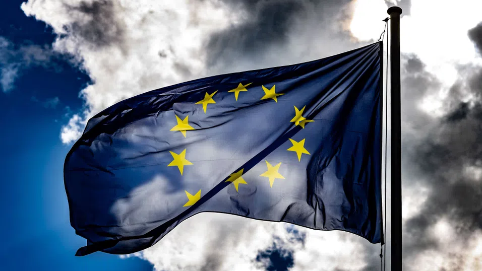 Икономиката на еврозоната достига двугодишен връх