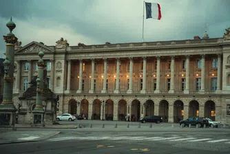 От пенсии до Льо Пен: 4 основни аспекта на първия тест на Байру пред френския парламент