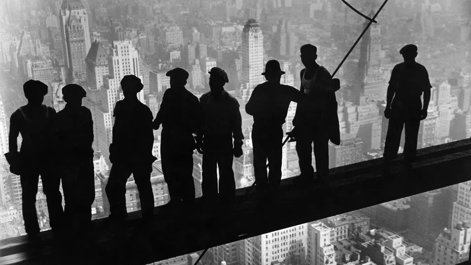 11 секунди и си мъртъв: Безименните работници, които построиха Емпайър Стейт Билдинг