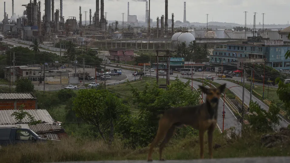 Катастрофалното състояние на венецуелските петролни съоръжения - в данни