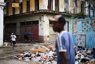 Дълго страдащата икономика на Куба е в „свободно падане“
