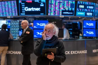 „Индикаторът на страха“ на Уолстрийт скочи до 60, вероятността от рецесия в САЩ расте