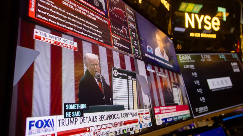 Уолстрийт е във влакче на ужасите: Тръмп заплашва с допълнителни 50% мита китайския внос, докато шансовете за рецесия скачат