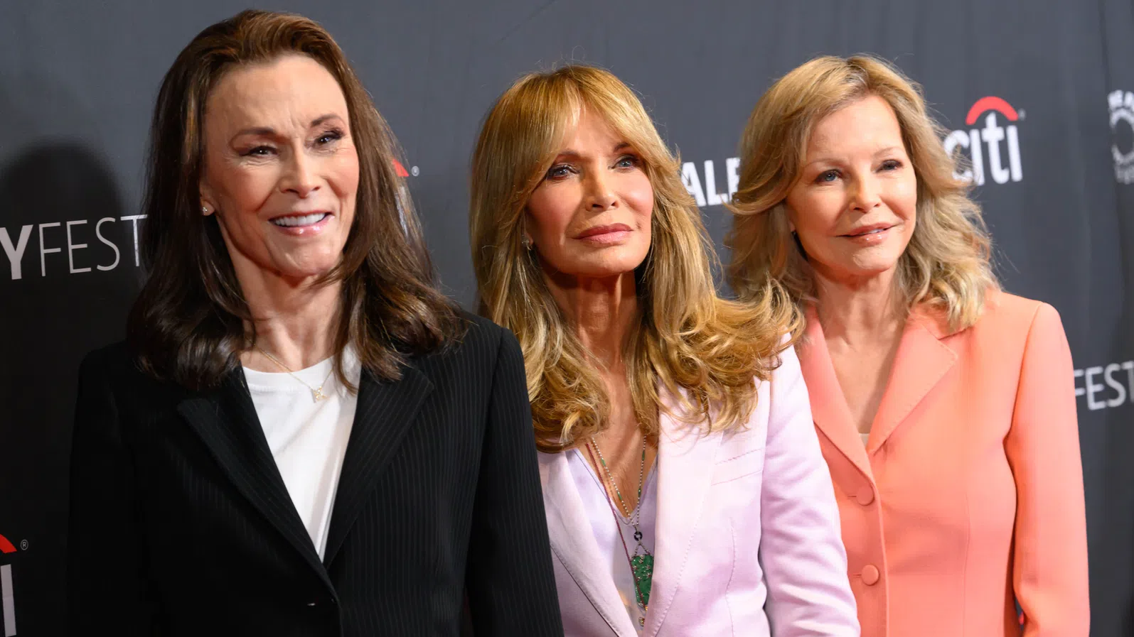 50 години по-късно: „Ангелите на Чарли“ още са във форма и готови за подвизи