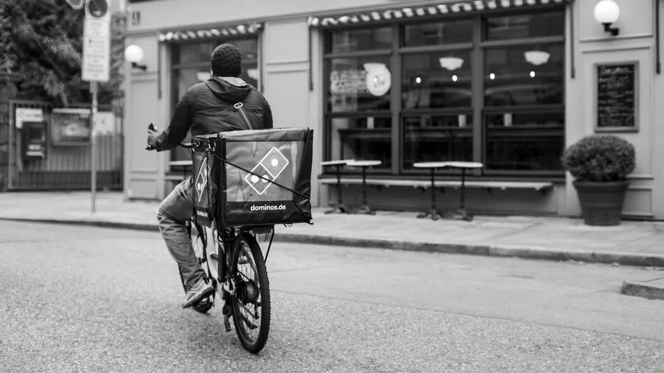 Борбата за бакшиша е безмилостно жестока: Dominos дава отстъпки на щедри клиенти