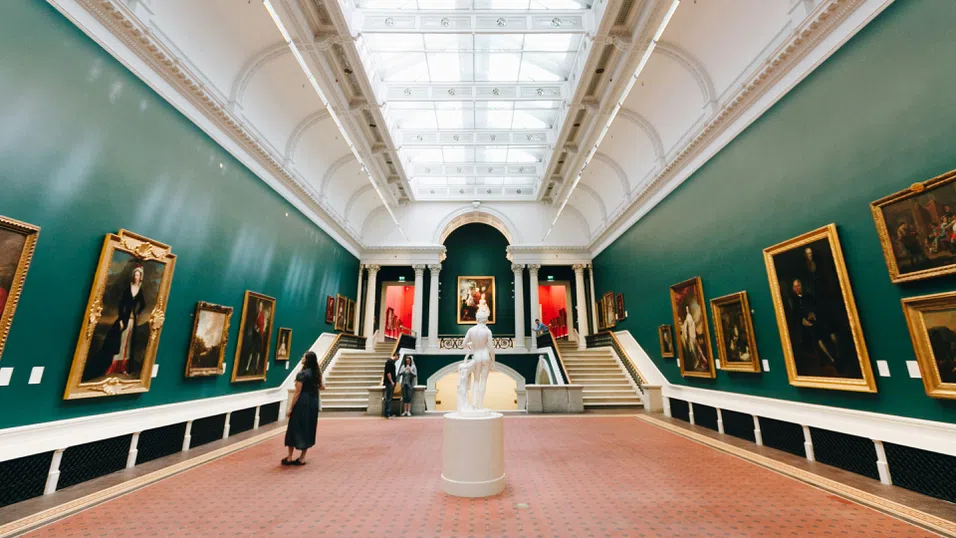 Посещението в музей може да промени мисловния ни процес според изследване на Кеймбридж