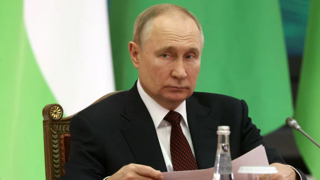Откъснатият от Запада Путин заяви, че почти 40% от руския търговски оборот сега е в рубли