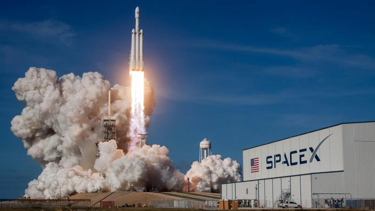 Уолстрийт е все по-голям оптимист за SpaceX преди включването в Nasdaq 100