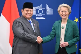 ЕС бърза да стисне ръце с Индонезия, докато се бори за отстъпки от САЩ