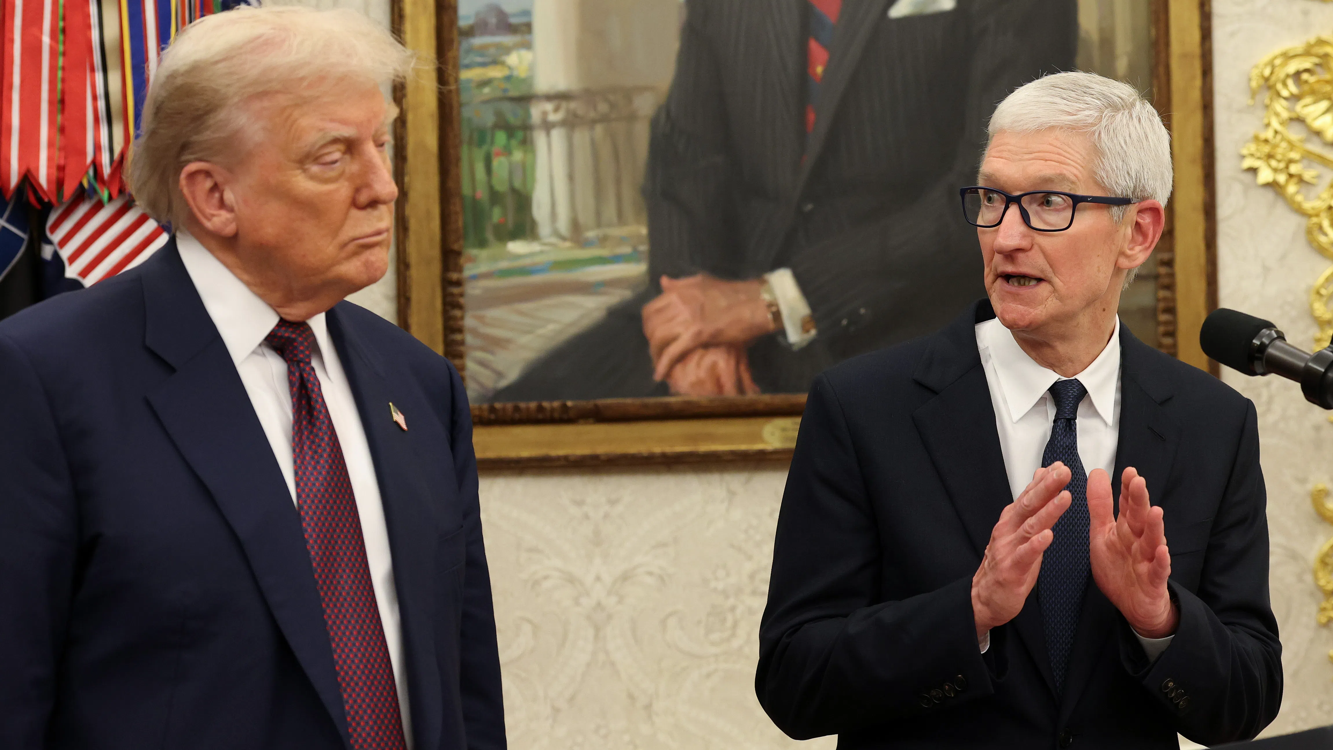 От PepsiCo до Apple: Компаниите за милиарди не могат да купят приятелство на лидерите си