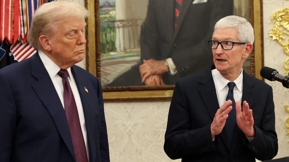 Тръмп освобождава инвестиращи в САЩ технологични компании от 100% мито върху чиповете