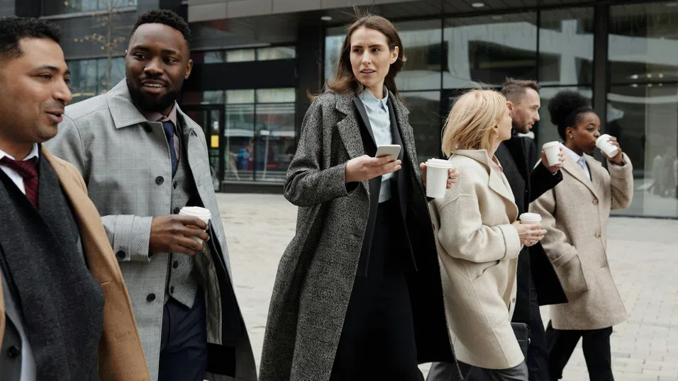 „Да си вземем кафе“ – новият любим начин за бягство от офиса