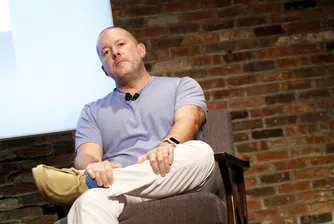 След дизайна на iPhone и MacBook, Джони Айв се впуска в ново предизвикателство – създаването на устройства, които да излекуват връзката ни с технологиите