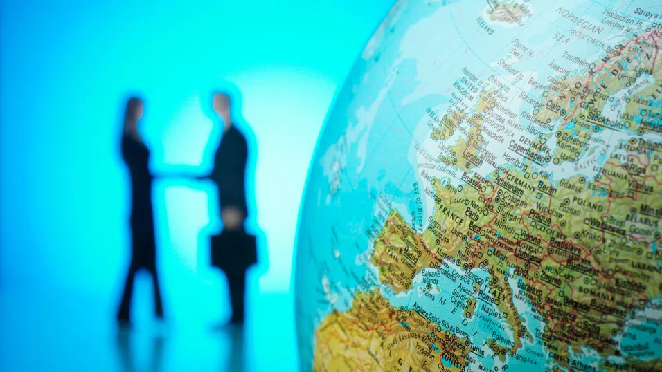 Евростат: Най-ниската средна годишна заплата на пълен работен ден е в България