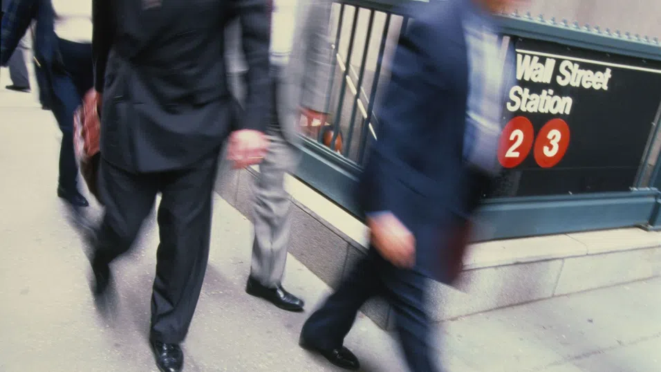 Уолстрийт се колебае през ноември заради опасения от прекомерно високи оценки