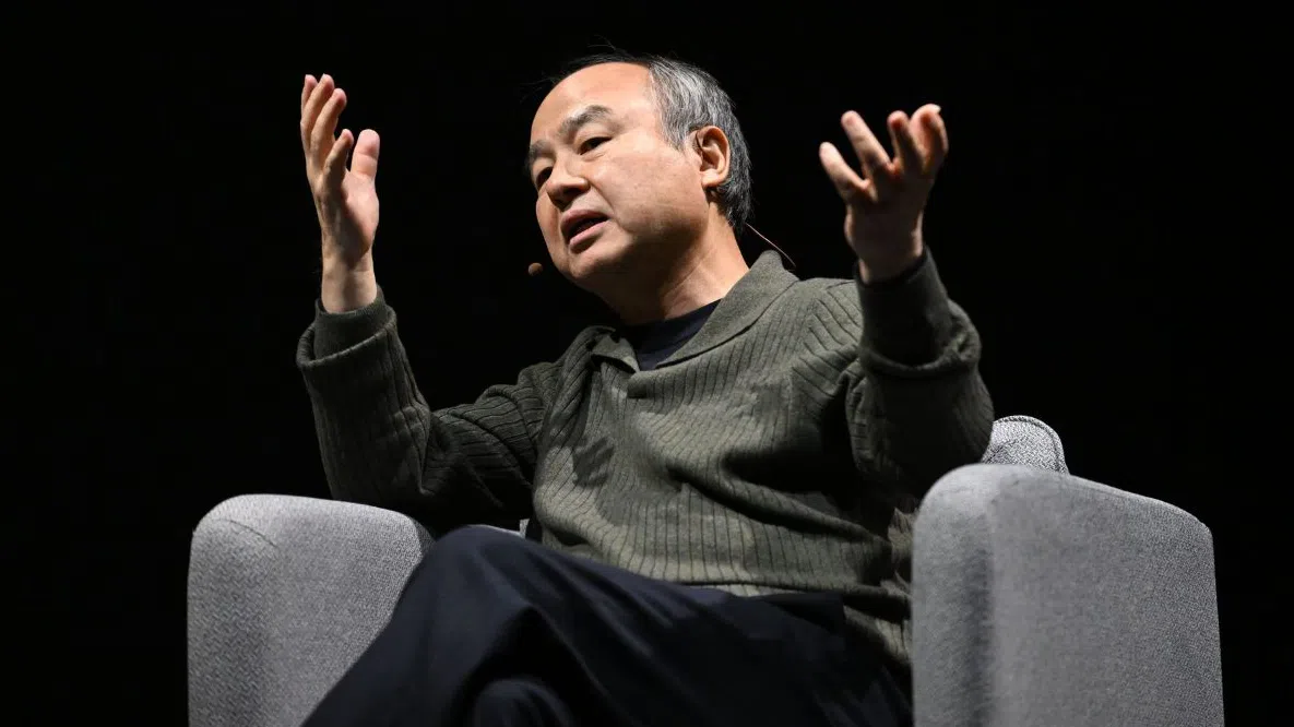 SoftBank завършва седмицата на червено със загуби от над 50 млрд. долара