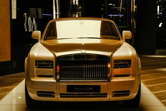 Rolls-Royce: Свръхбогатите създават бум в търсенето на поръчкови модели