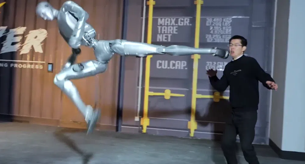 Ако роботите и хората воюват с юмруци - пердахът ни е гарантиран