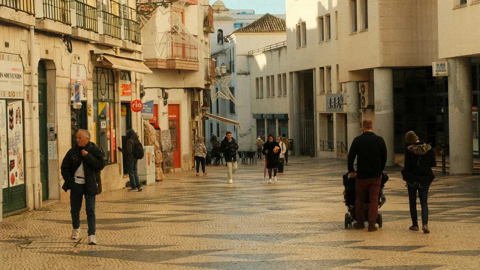 Потребителските нагласи за инфлацията в еврозоната са без промяна за десети месец