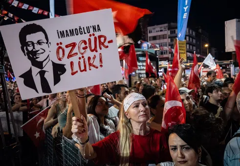 Дори от затвора: Имамоглу настоява, че може да победи Ердоган