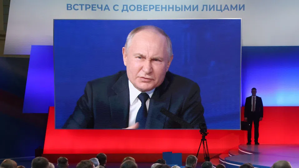 От патриотични филми до младежки фестивали: кампанията за 1 млрд. евро на Путин