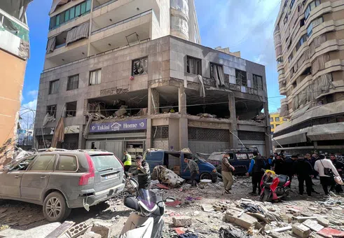 Мощни израелски удари поразиха Бейрут часове след примирието с Иран