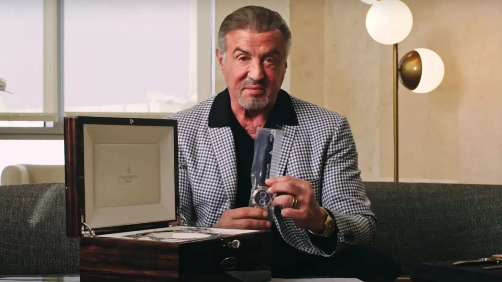 Силвестър Сталоун продава на търг "свещеният граал" на часовниците заедно с други легендарни модели