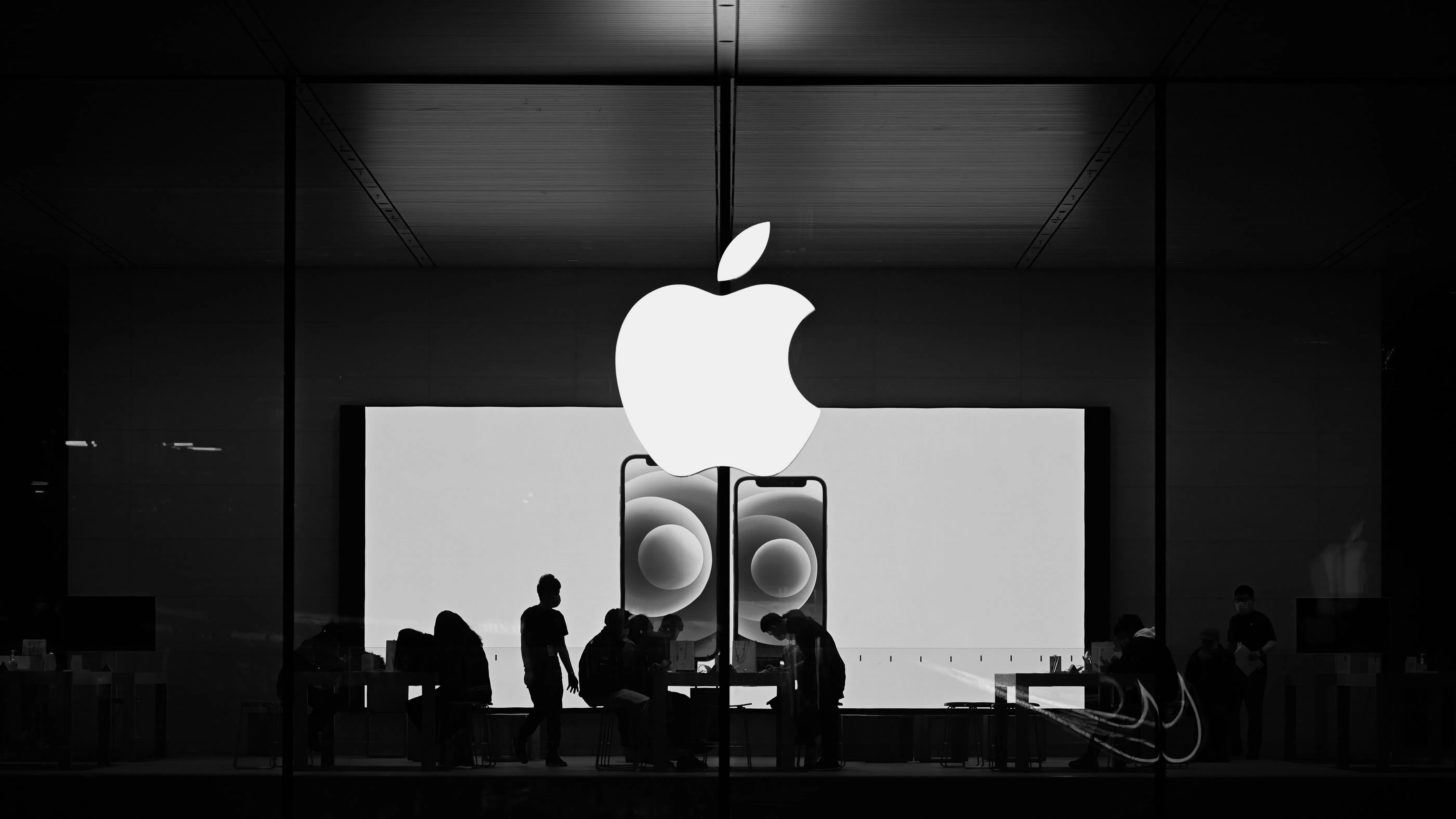 Apple ще обжалва глобата на ЕС от 500 млн. евро