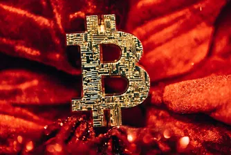 Голямата крипторазпродажба в петък повлече Bitcoin под $70 000