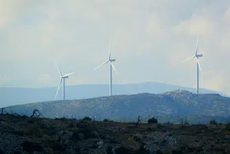 о. Идеята, че можеш да победиш пазара, като едновременно с това подобряваш света - звучи все по-неубедително