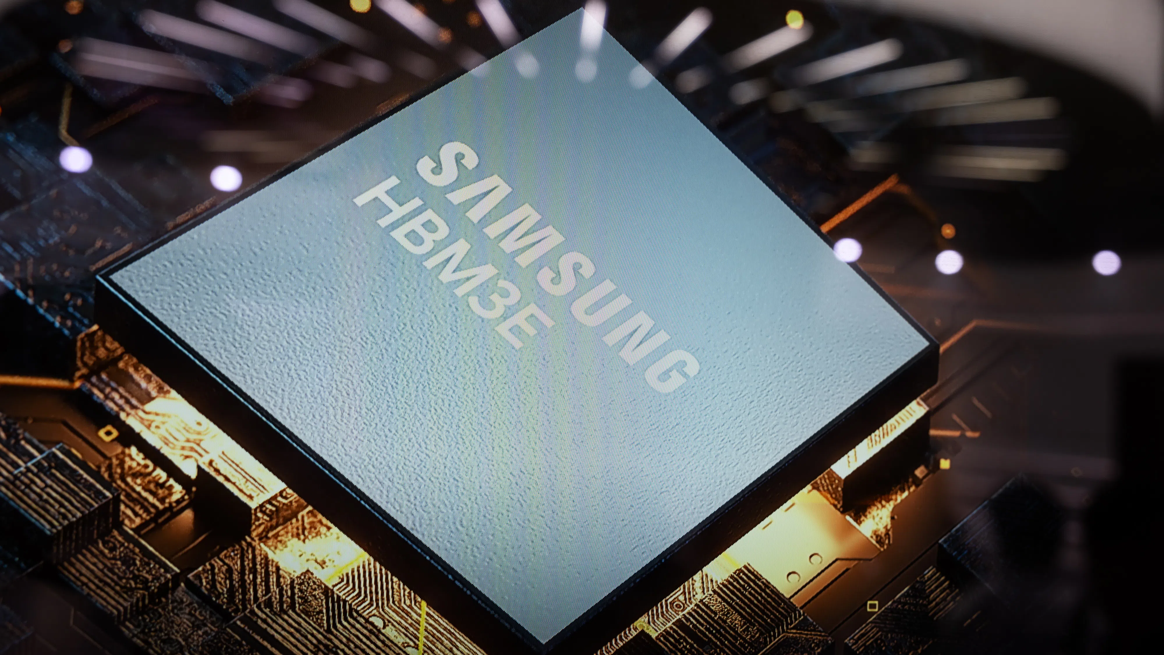 Срив в печалбите на Samsung заради американските санкции и конкуренцията в АI сектора