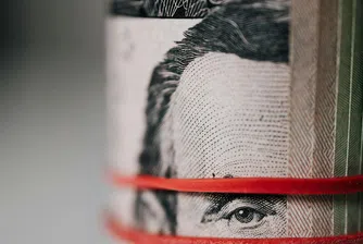 Може ли AI да помогне на САЩ да излязат от дълговата дупка?