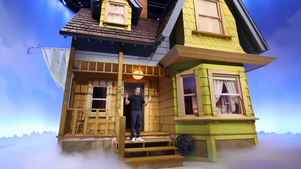 Брайън Чески от Airbnb: Човекът, който може да пренесе Disney в 21 век