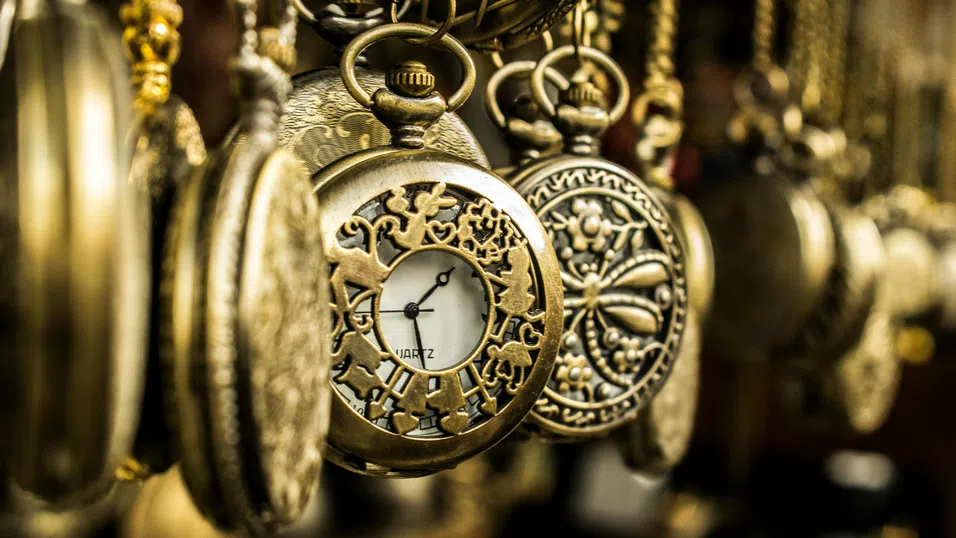 Надбягване с времето: Как 240-годишен часовникарски бранд изпревари крайния срок за митата