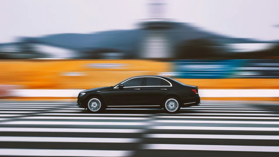 Автомобилният сектор в ЕС е пред пълна катастрофа. Има ли кой да натисне спирачката