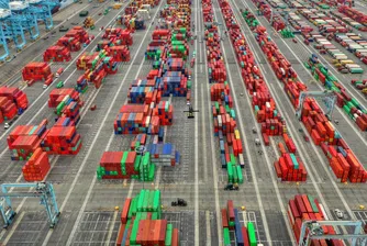 Китайският износ за САЩ търпи тежък удар от 33% спад през август