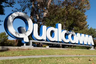 Qualcomm сключи сделка с Amazon за центрове за данни, акциите ѝ скочиха