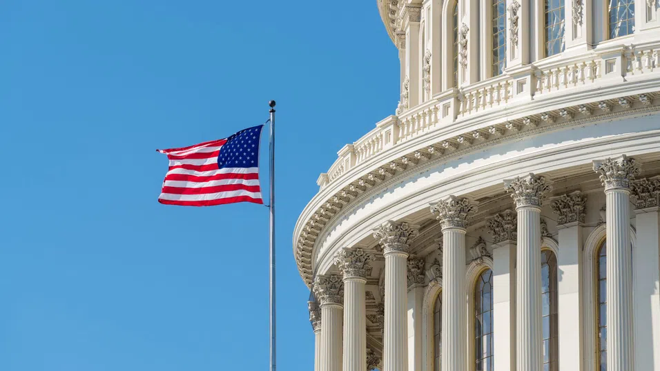 Американското правителство остава блокирано, но зад кулисите се водят преговори